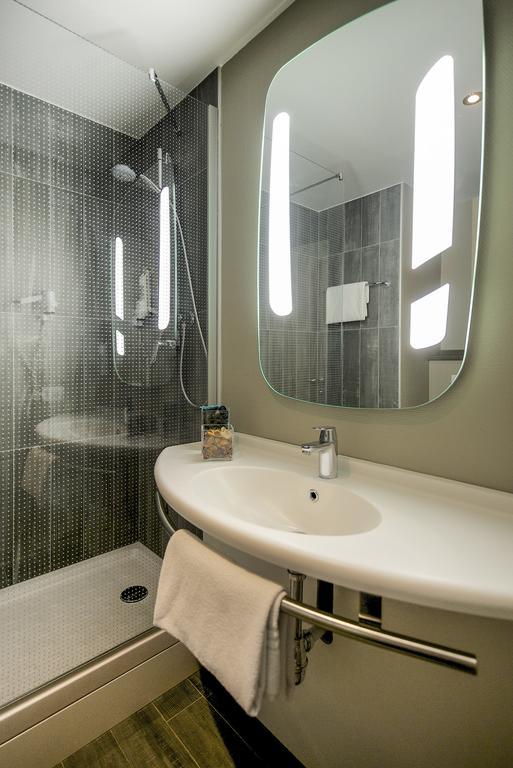 Ibis Paris Le Bourget Hotel La Courneuve Exterior photo