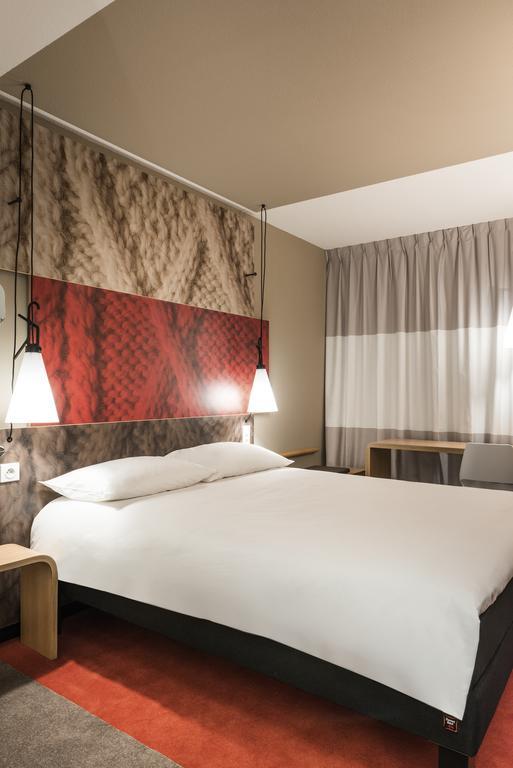Ibis Paris Le Bourget Hotel La Courneuve Exterior photo
