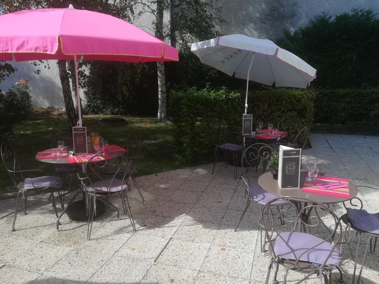 Ibis Paris Le Bourget Hotel La Courneuve Exterior photo