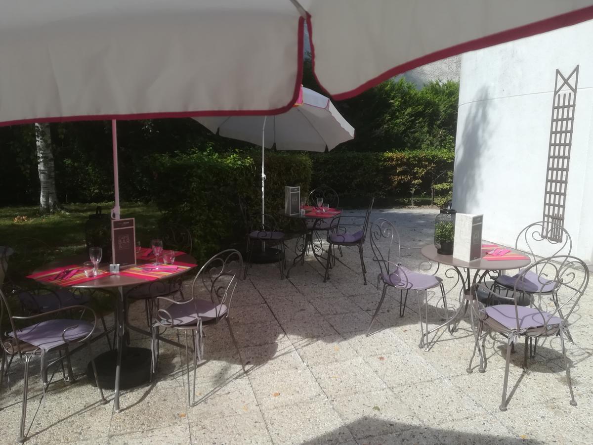 Ibis Paris Le Bourget Hotel La Courneuve Exterior photo